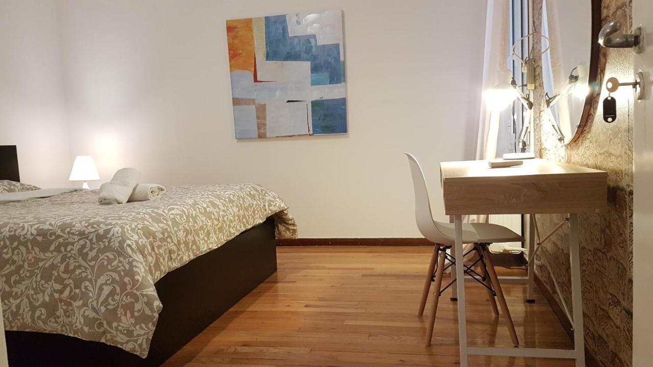 Teal Apartment - Athens Center, 4 Bd, 2 Bath Exteriör bild