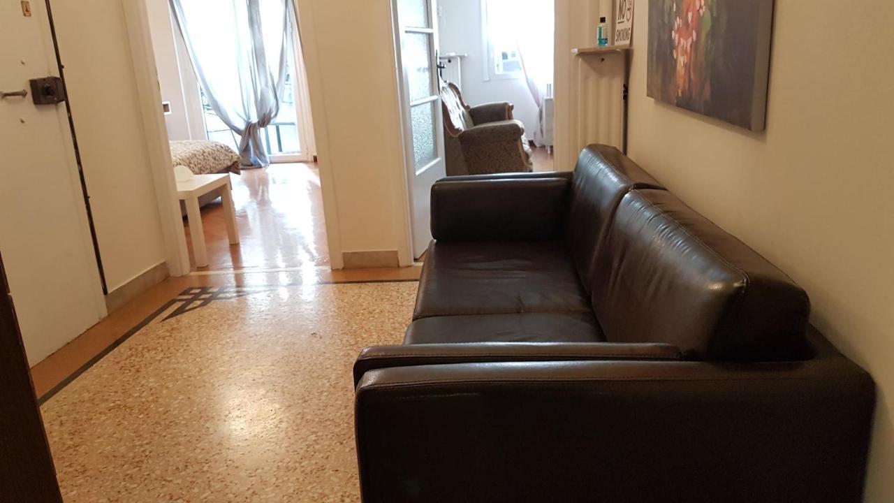Teal Apartment - Athens Center, 4 Bd, 2 Bath Exteriör bild