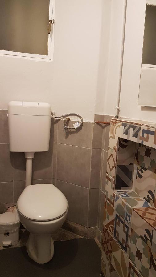 Teal Apartment - Athens Center, 4 Bd, 2 Bath Exteriör bild